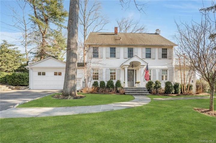 Photo of 16 Wyndham Road, Scarsdale NY