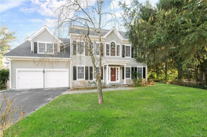 Photo of 10 Donellan Road, Scarsdale NY