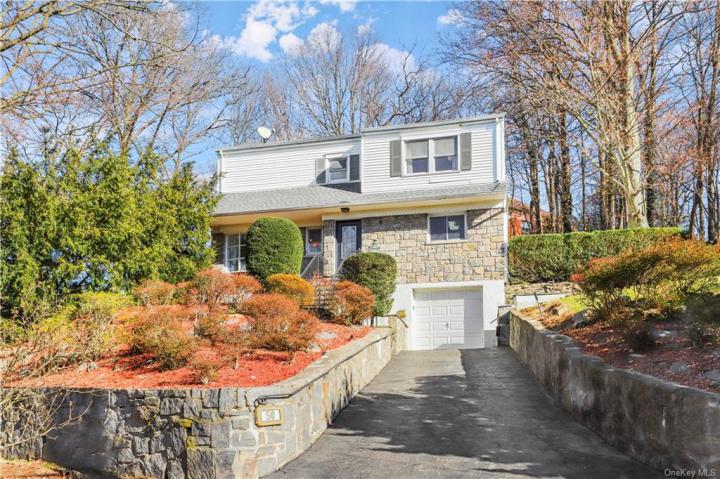 Photo of 50 Parkway Circle, Scarsdale NY