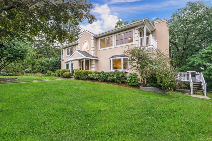 Photo of 7 Sheridan Road, Scarsdale NY