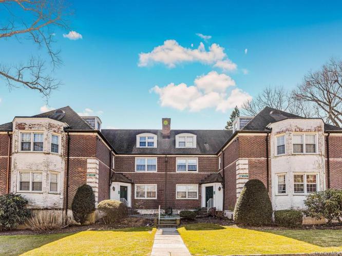 Photo of 13 Campus Place 1c, Scarsdale NY